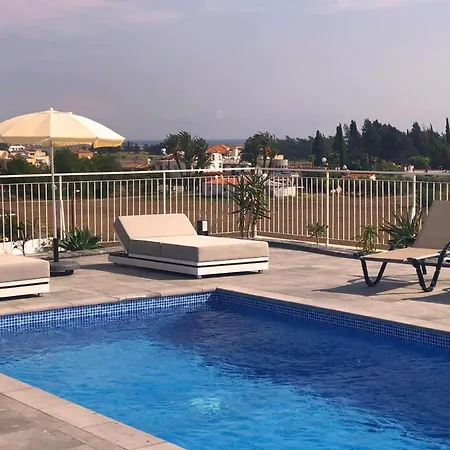 Latitude Boutique Λάρνακα